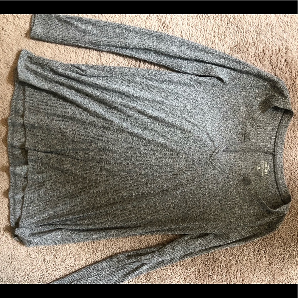 Grey long sleeve